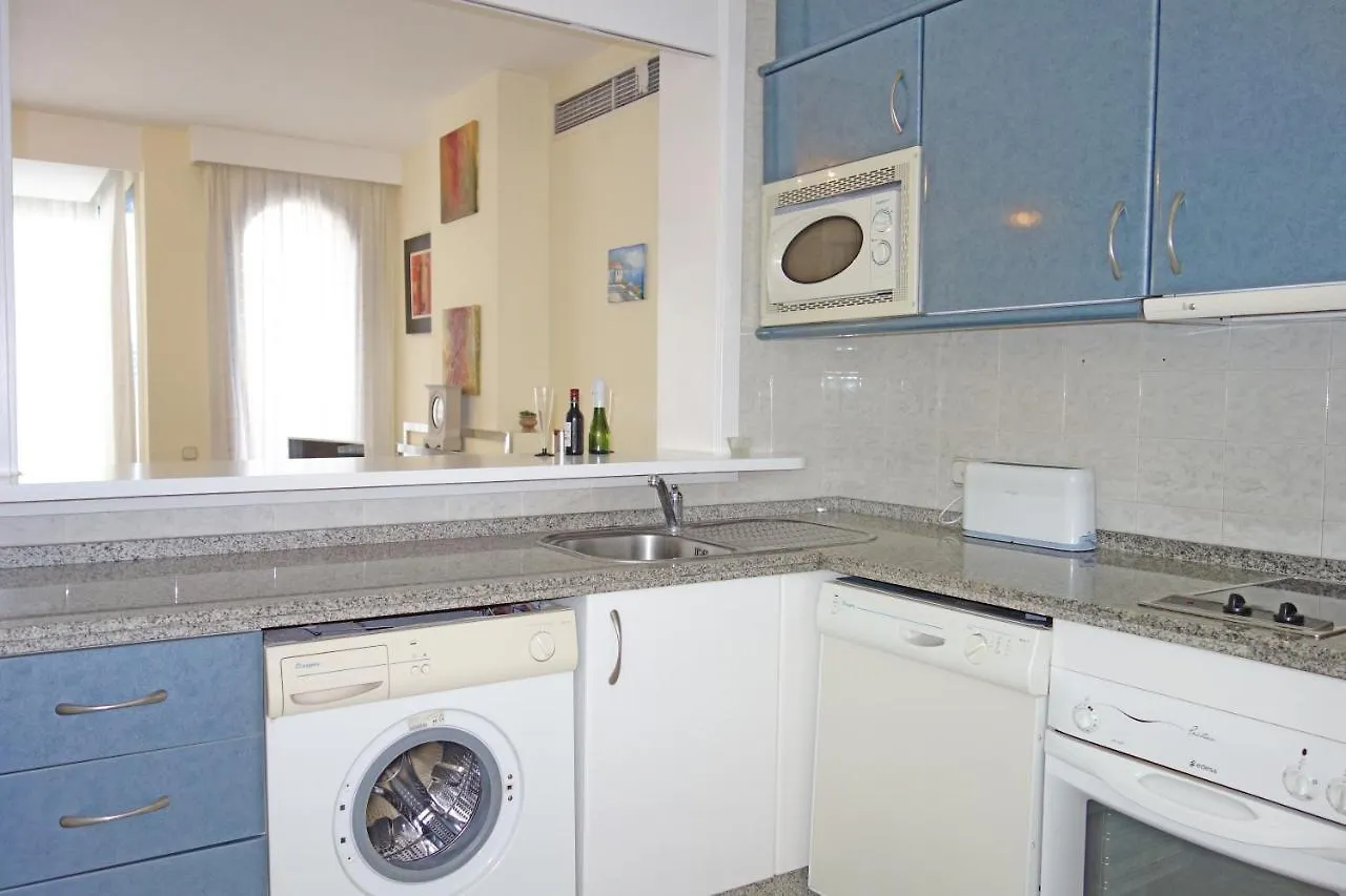 Marbella House Penthouse Apartment 0*,